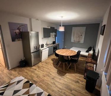 Saint-Michel-de-Maurienne Hotel | Hôtel Le Marintan