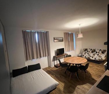 Saint-Michel-de-Maurienne Hotel | Hôtel Le Marintan