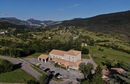 La Palud-sur-Verdon Hotel | Hôtel le Panoramic - Votre Hôtel au cœur des Gorges du Verdon