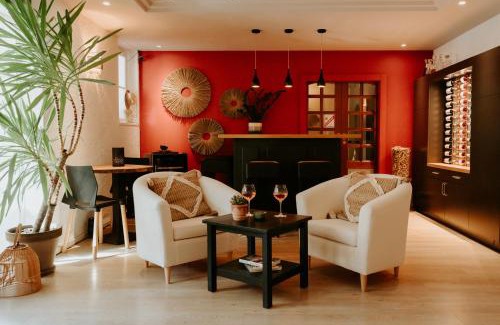 Cap-d'Antibes Hotel | Hôtel Le Petit Castel