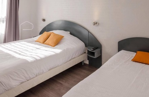Le Pian-Medoc Hotel | Hôtel Le Pont Bernet