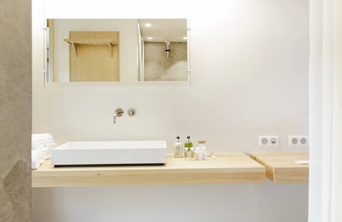 Montjuzet Hotel | Hôtel Le Pré