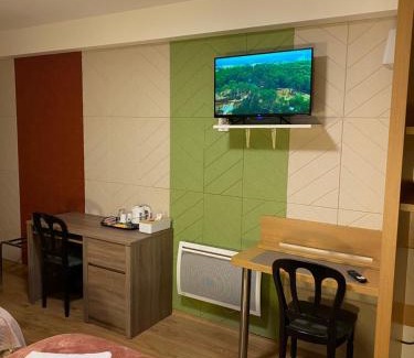 Saint-Amand-Montrond Hotel | Hôtel Le Saint Amand