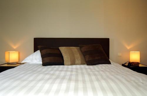 Beuzet Hotel | Hôtel Le Saint Loup