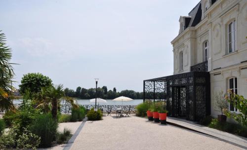 Les Ponts-de-Ce Hotel | Hôtel Les 3 Lieux - Restaurant Gastronomique, Bistrot, Espace sensoriel