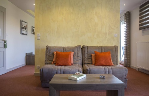 Saint-Martin-d'Uriage Hotel | Hôtel Les Mésanges