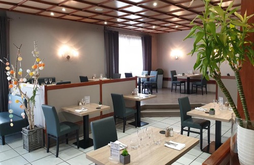 Decazeville Hotel | Hôtel Malpel