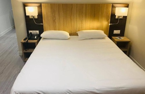 Grenay Hotel | Hôtel Martinez Grenay