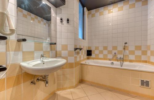 Hermalle-sous-Argenteau Hotel | Hôtel Mosa