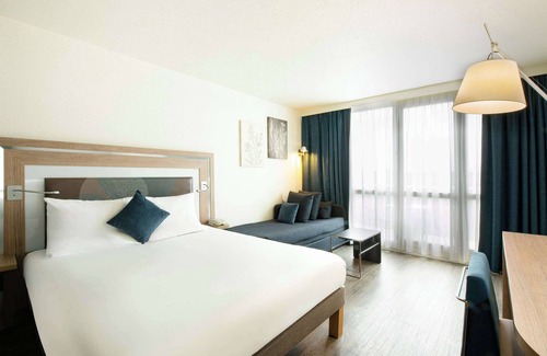 Saint-Pierre-du-Perray Hotel | Hôtel Novotel Senart Golf de Greenparc