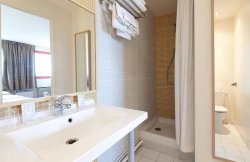 Athis-Mons Hotel | Hôtel Orly Superior