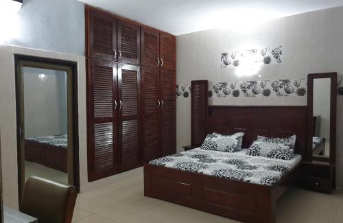 Yopougon Hotel | Hôtel Résidence Georges Colette