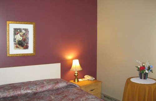 Laurier-Station Hotel | Hôtel Rayalco