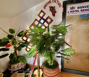 Tandjouare Hotel | Hôtel REHOBOTH