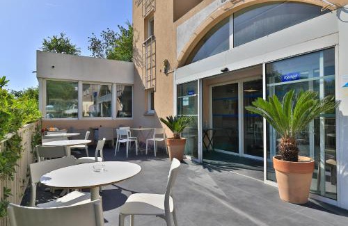 Frejus Hotel | Hôtel restaurant Kyriad Fréjus