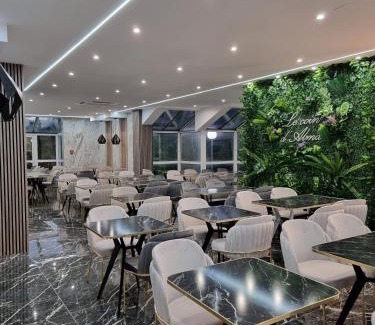 Lons Hotel | Hôtel Restaurant Le Relais - Pau Nord