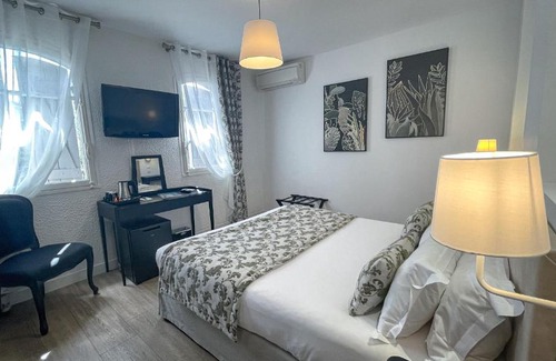 Generargues Hotel | Hôtel & Restaurant Les 3 Barbus