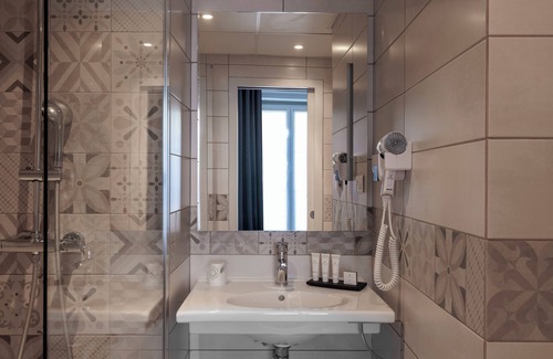 Quartier de la Folie-Mericourt Hotel | Hôtel Saint Martin Bastille