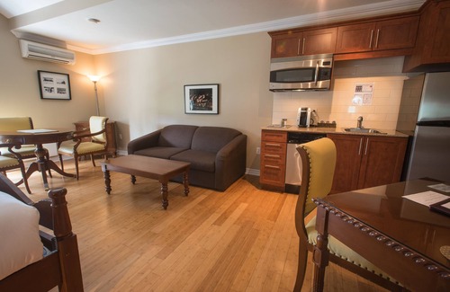 Piedmont Hotel | Hôtel St-Sauveur