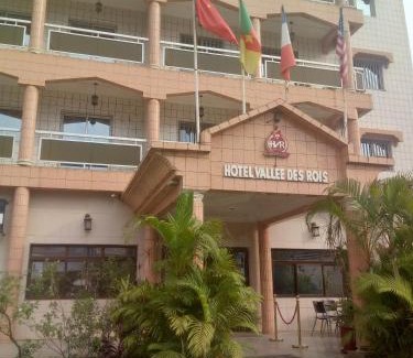 Douala Hotel | Hôtel vallée des rois