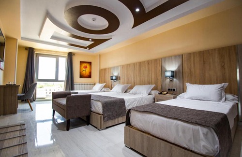 Ain Taya Hotel | Hôtel Zinou zm