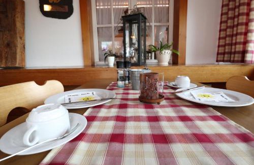 Bonndorf Hotel | Höhenpension Glashütte Bed&Breakfast Frühstückspension Hotel GARNI