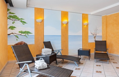 Seebad Bansin Apartment | Hübsche Ferienwohnung mit Balkon und Blick ins Grüne Zwischen Meer und See