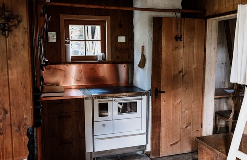Frasdorf Cabin | Hütte 40qm, 2 Schlafzimmer, Küche, Garten, W-lan