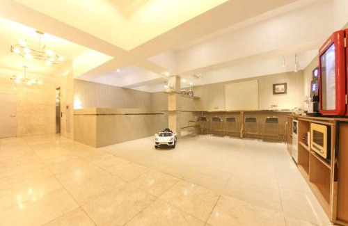 Saha Hotel | H Moment Hotel