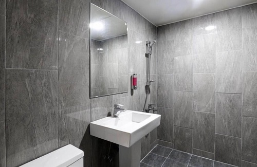 Samsan-dong Hotel | H2 Hotel