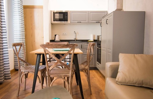 La Goleta Apartment | H2M Apartment Comfort in historic center