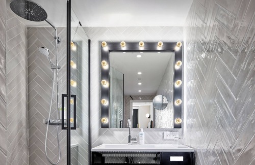 Saint-Denis Hotel | H4 Hotel Wyndham Paris Pleyel Resort
