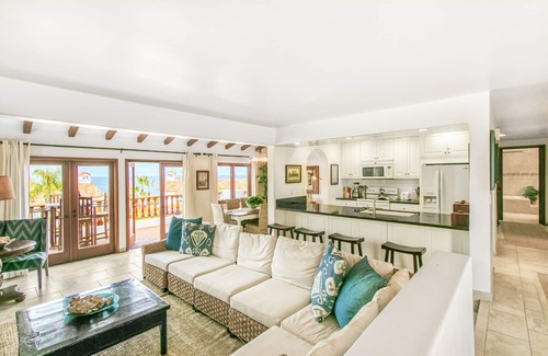 Avalon Condo | H412: Beautiful 2Bd Villa, 1462 SQ FT., Fireplace, Nice Ocean Views, Golf Cart