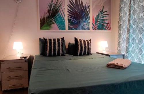 Santa Coloma de Gramenet Apartment | Hab Moderna A 20 Minutos del Centro de Barcelona