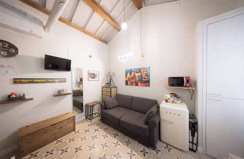 Rione XIV Borgo House | HABEMUS DOMUM! Rome Vatican charming studio flat