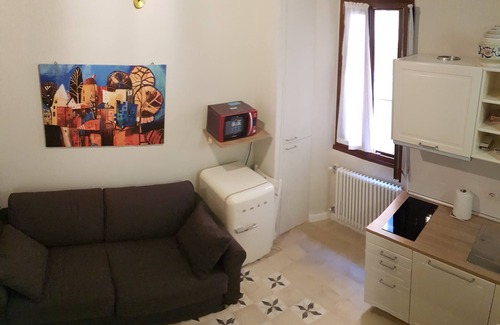 Rione XIV Borgo House | HABEMUS DOMUM! Rome Vatican charming studio flat