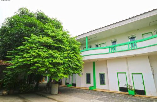 Jakarta Utara House | Habibah Syariah Hotel