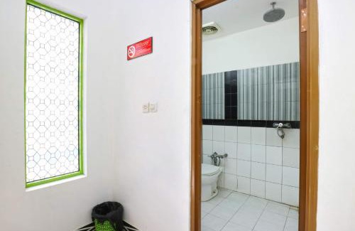 Jakarta Utara House | Habibah Syariah Hotel
