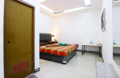 Jakarta Utara House | Habibah Syariah Hotel