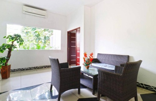 Jakarta Utara House | Habibah Syariah Hotel