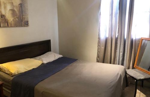 Tijuana House | Habitación cerca Macroplaza