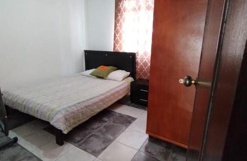 Armenia House | Habitacion privada en casa familiar con bano compartido