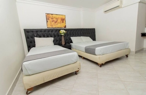 El Prado Hotel | Habitacion Standar Triple Cerca Al Malecón Turístico Río Magdalena Barranquilla