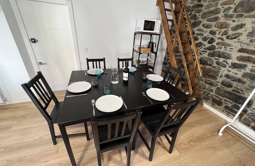 Biescas Apartment | Habitaciones Para 15 Personas en el Centro de Biescas