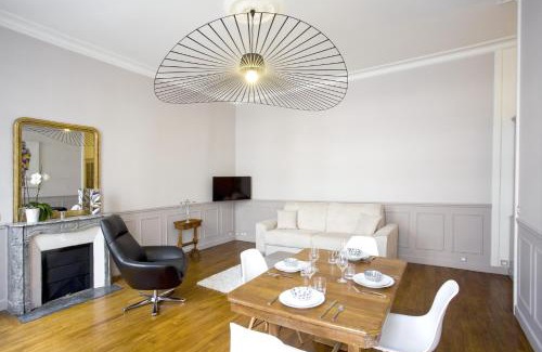 Chaussee-d'Antin Apartment | Habitat Parisien - 1BR-1BA - Galeries Lafayette