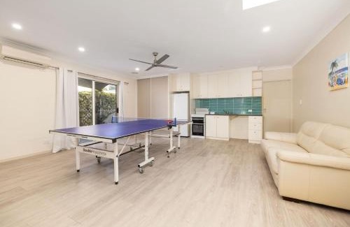 Carrara House | Habourlights 5BR River Front Private Pool & Dock