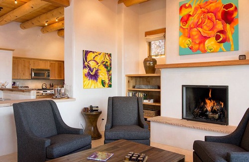 Tesuque Condo | Hacienda Artist Paradise - Luxury Villa with Mountain Views