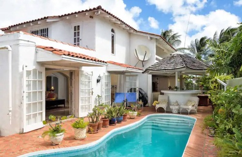Warners Apartment | Hacienda.