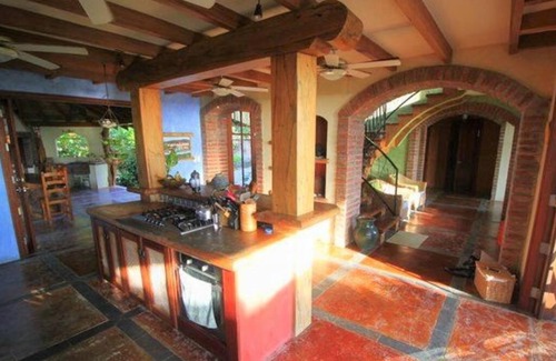 Canoa Villa | Hacienda en La Playa - Private Villa on the Beach
