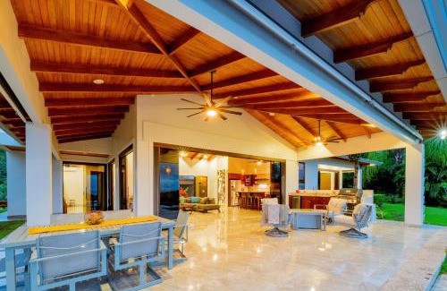 Ciudad Cortes Villa | Hacienda Jaguar - by Pura Villas
